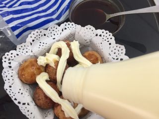 24、章鱼小丸子,挤入丘比沙拉酱