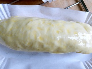 9、早餐＋火腿肉松面包,发至两倍大后拿出烤箱，烤箱预热