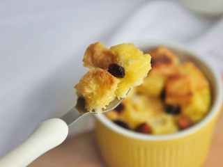 21、蔓越莓吐司布丁,消耗淡奶油和土司不错的选择，希望你会喜欢。