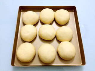 12、最爱面包+椰蓉酱面包,面包胚再次发酵两倍大