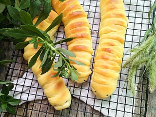 20、毛毛虫面包,天然的色彩！