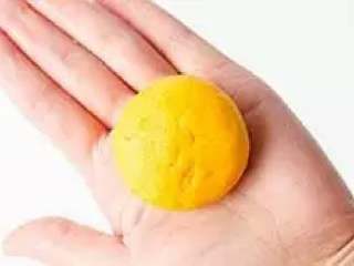 12、南瓜饼,全部搓好。