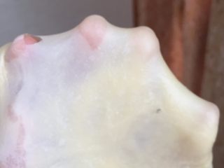 8、一发也能做出超级柔软的土司,两个和面程序后，面团已经能拉出手套膜了；