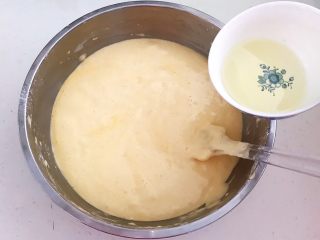 19、蓝莓无水海绵蛋糕,加入玉米油