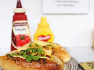 20、汉堡热狗,成品。