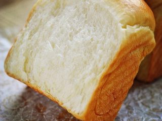13、吐司面包,细腻，香软，有木有很想吃????