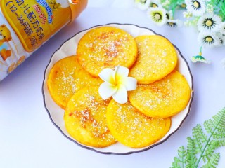 12、莲蓉馅南瓜椰蓉饼,超赞。