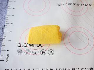 10、南瓜吐司,轻轻卷起来