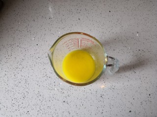 2、重芝士蛋糕,黄油隔水融化