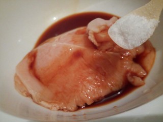 4、脆皮鸡饭,细盐少许，