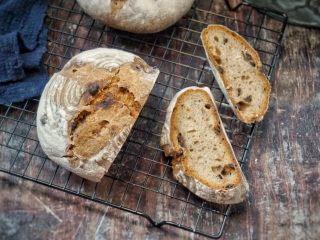 34、洛可可香蕉面包（水果种）,切开