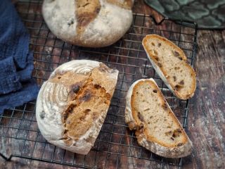 35、洛可可香蕉面包（水果种）,看看内部组织