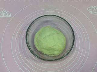 12、吐司,放在碗里