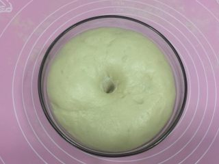 14、吐司,发酵到两倍大小