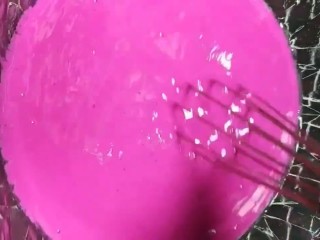 5、火龙果小饼,搅拌均匀