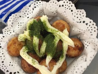 26、章鱼小丸子,撒均匀即可