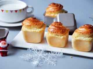 17、淡奶油椰蓉面包卷,喜欢椰蓉的小伙伴不要错过。