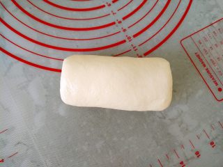 10、中种北海道吐司,纵向卷起