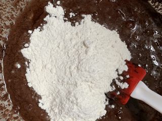8、巧克力????cake,搅拌均匀