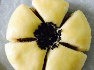 24、花朵面包,这样一个就完成了