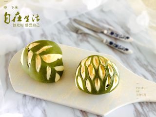 2、抹茶欧克软欧包,淡淡的一抹绿色，给炎热的夏季带来了一丝清凉。