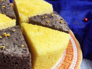 12、蒸蛋糕双拼,同样的材料、同样的方法,再做一份小米蒸蛋糕。