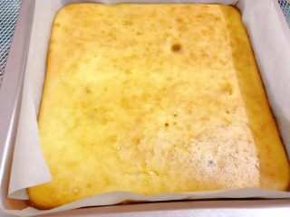 12、原味芝士条,出炉等凉透后放入冰箱冷藏几个小时后再脱模