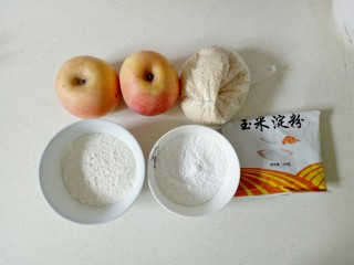 1、苹果饼,准备好材料