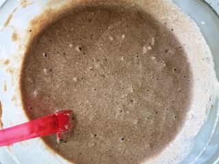 9、海洋之心戚风奶油蛋糕,顺时间搅拌均匀