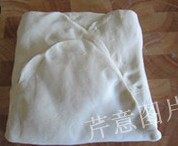 10、尼可拉可颂,用面片包起黄油片，捏紧收口