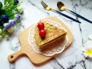 14、蒜苔尖鸡蛋饼,早餐晚餐吃都合适。