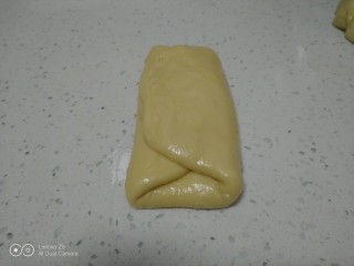 9、手撕面包,折叠起来