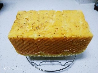 20、手撕面包,看看侧面