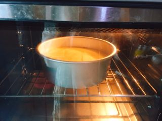 19、八寸小汽车夹心蛋糕,烤25分钟