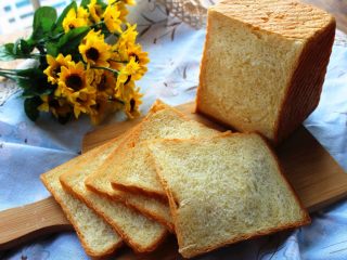 17、全蛋吐司,成品图