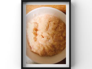 4、苹果猪肉飞饼,搅拌如图