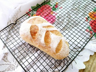 15、农夫面包,烘培结束，取出放凉。