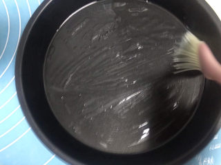 8、香蕉芒果披萨????,披萨烤盘刷油