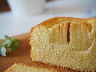 11、苹果蛋糕,你要不要来一块呀。