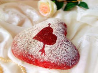 27、心相印红丝绒麻薯软欧,成品图