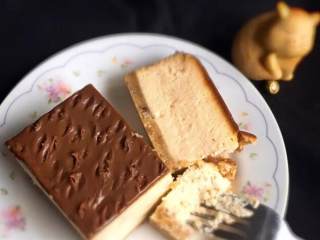 30、云石重芝士蛋糕,云石形状的芝士蛋糕特别棒，入口即化的感觉真好。