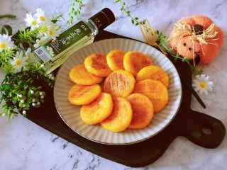 16、南瓜糯米饼,香甜软糯，外酥里糯。