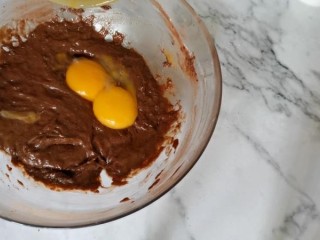 8、古早巧克力豆蛋糕????,拌匀备用