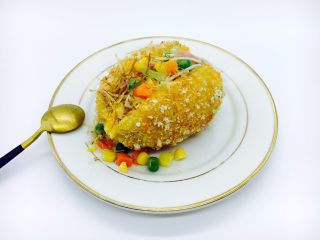 26、会跳舞的大土豆,上面是顶级的火腿,蟹肉棒,牛肉粒,鸡蛋碎,还有小清新的生菜丝。