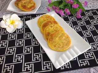 17、香煎花生南瓜饼,成品图。