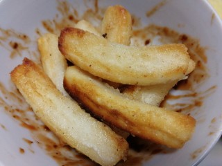 13、脆皮年糕,盛出。