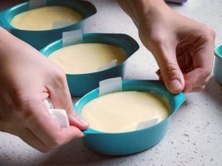 18、半熟芝士,震出里面的气泡