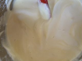 8、方蛋糕????,蛋黄糊里放3分1蛋清