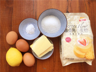 1、柠檬玛德琳甜甜圈,准备食材。