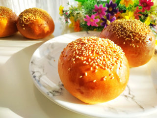 19、奶香汉堡胚,圆圆胖胖的非常柔软!